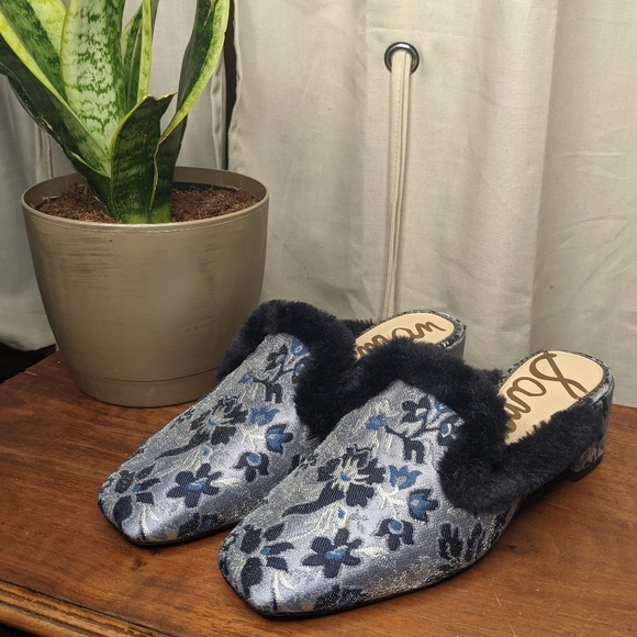 Sam Edelman Adair Floral Blue Faux Fur 